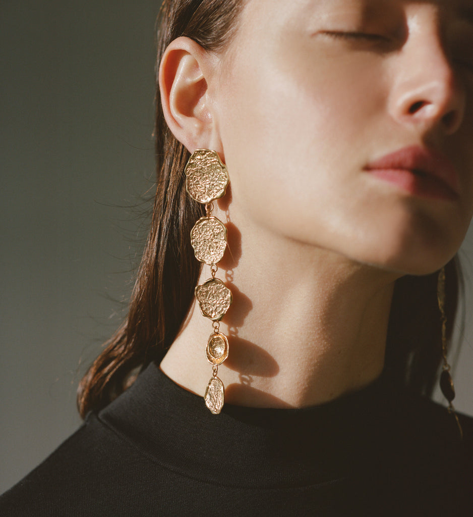 Sculptural Silhouette